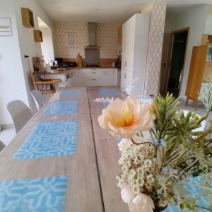 Table à manger jusqu'à 10 personnes